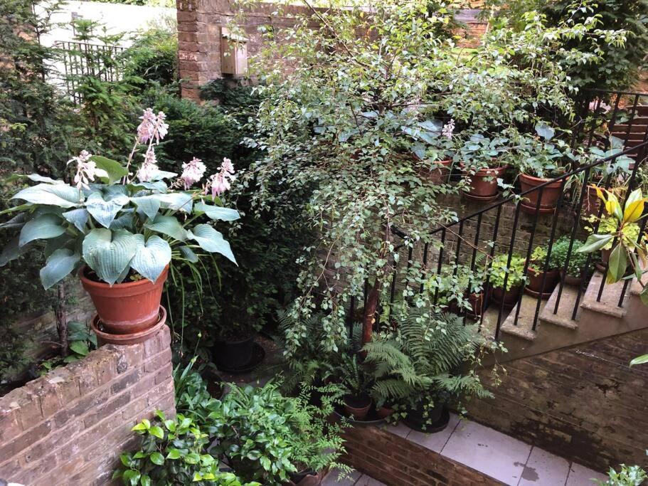 Kings Cross, Self-Contained House & Private Garden Villa ลอนดอน ภายนอก รูปภาพ