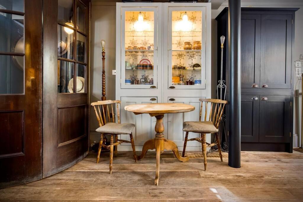 Kings Cross, Self-Contained House & Private Garden Villa ลอนดอน ภายนอก รูปภาพ
