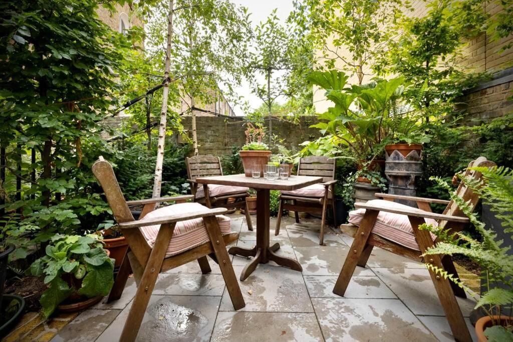 Kings Cross, Self-Contained House & Private Garden Villa ลอนดอน ภายนอก รูปภาพ