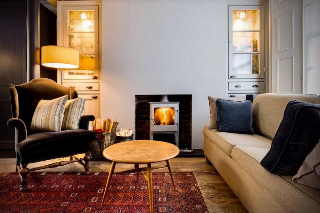 Kings Cross, Self-Contained House & Private Garden Villa ลอนดอน ภายนอก รูปภาพ